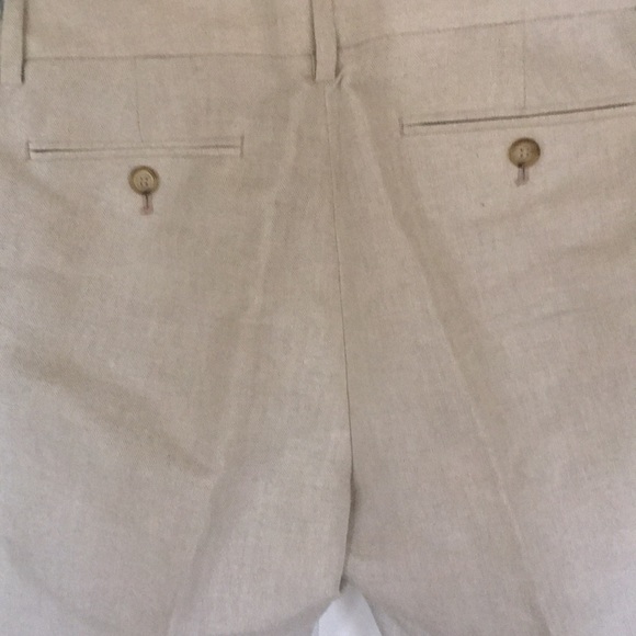 Shorts - Picture 2 of 7